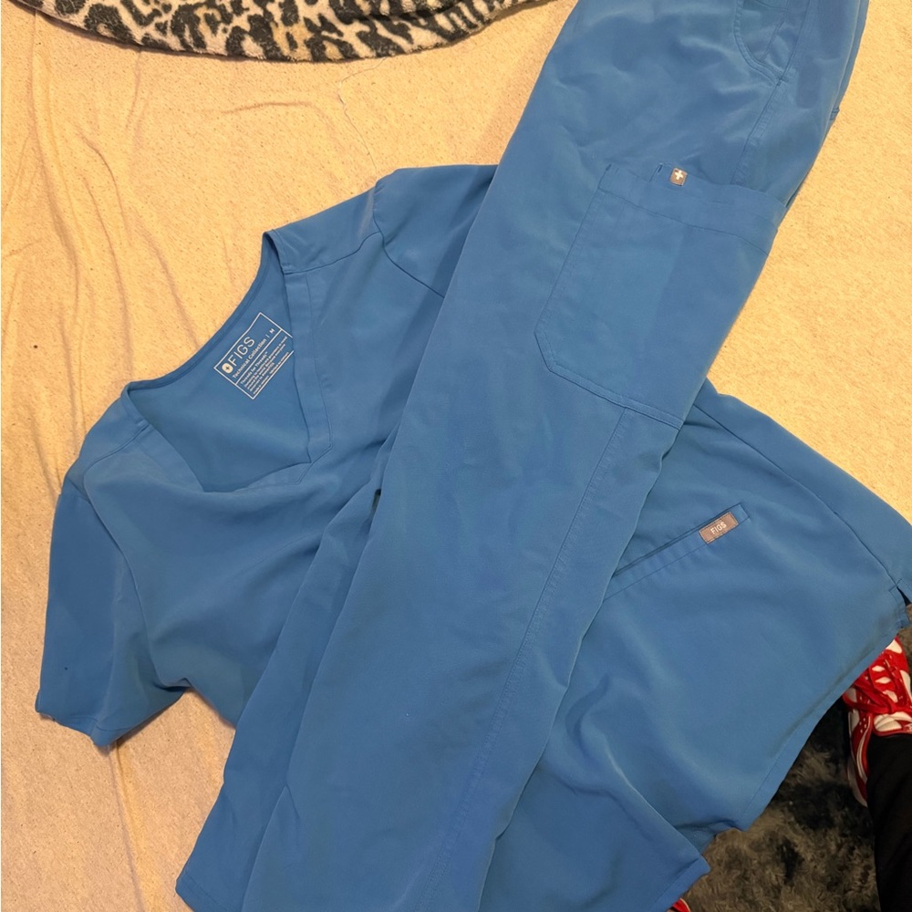 Figs Ceil Blue Scrub Set